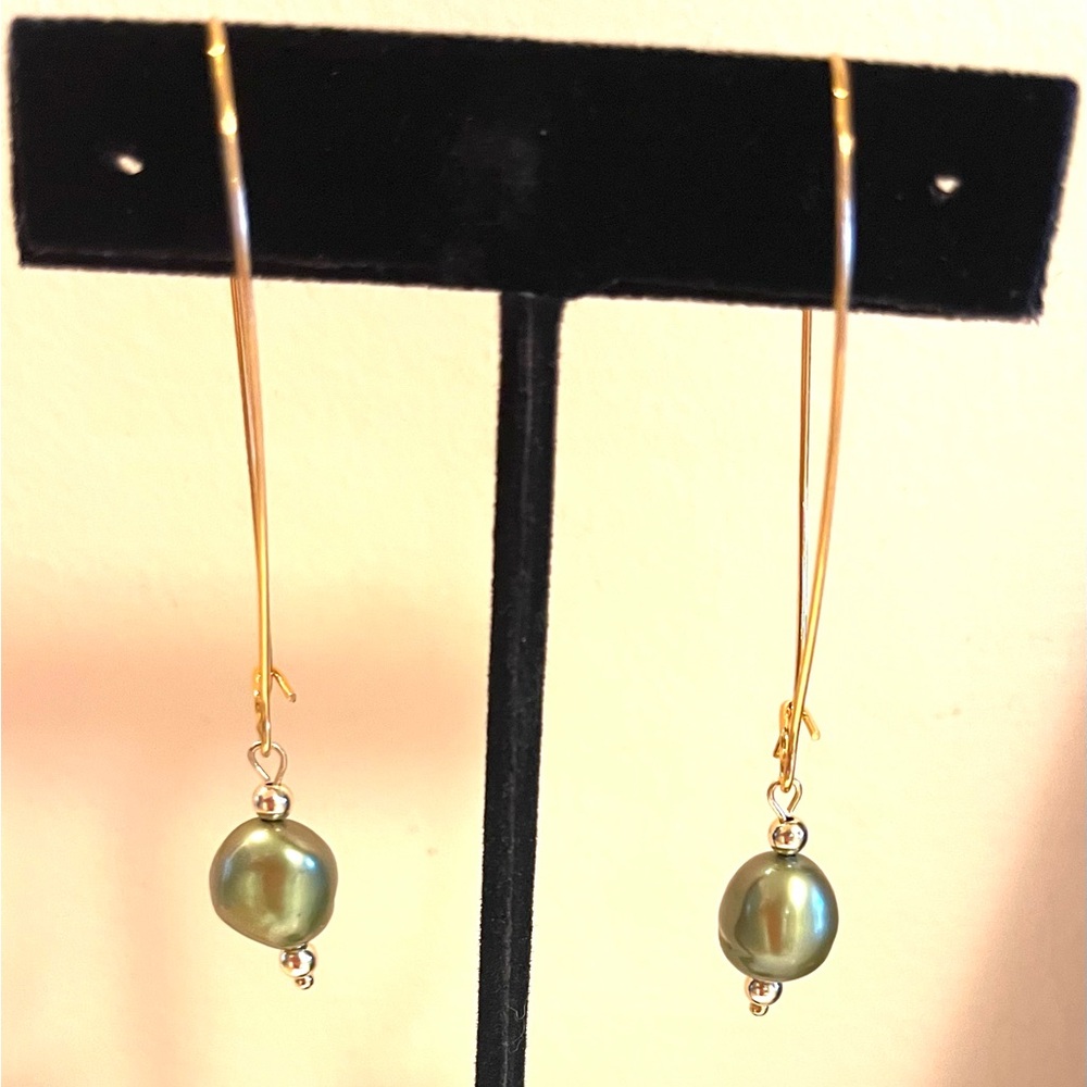 Elegant Gold and Green Pearl Drop Earrings